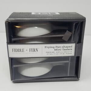 Fiddle and Fern Porcelain frying pan-shaped Mini tasters Set of 4 New in box